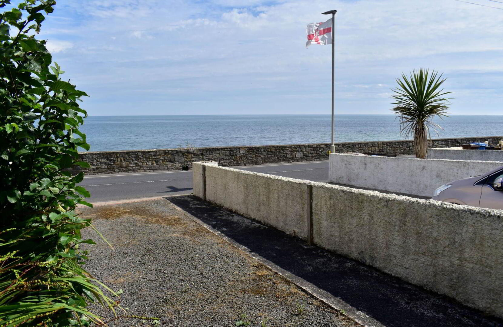 36 Shore Road 2 of 19