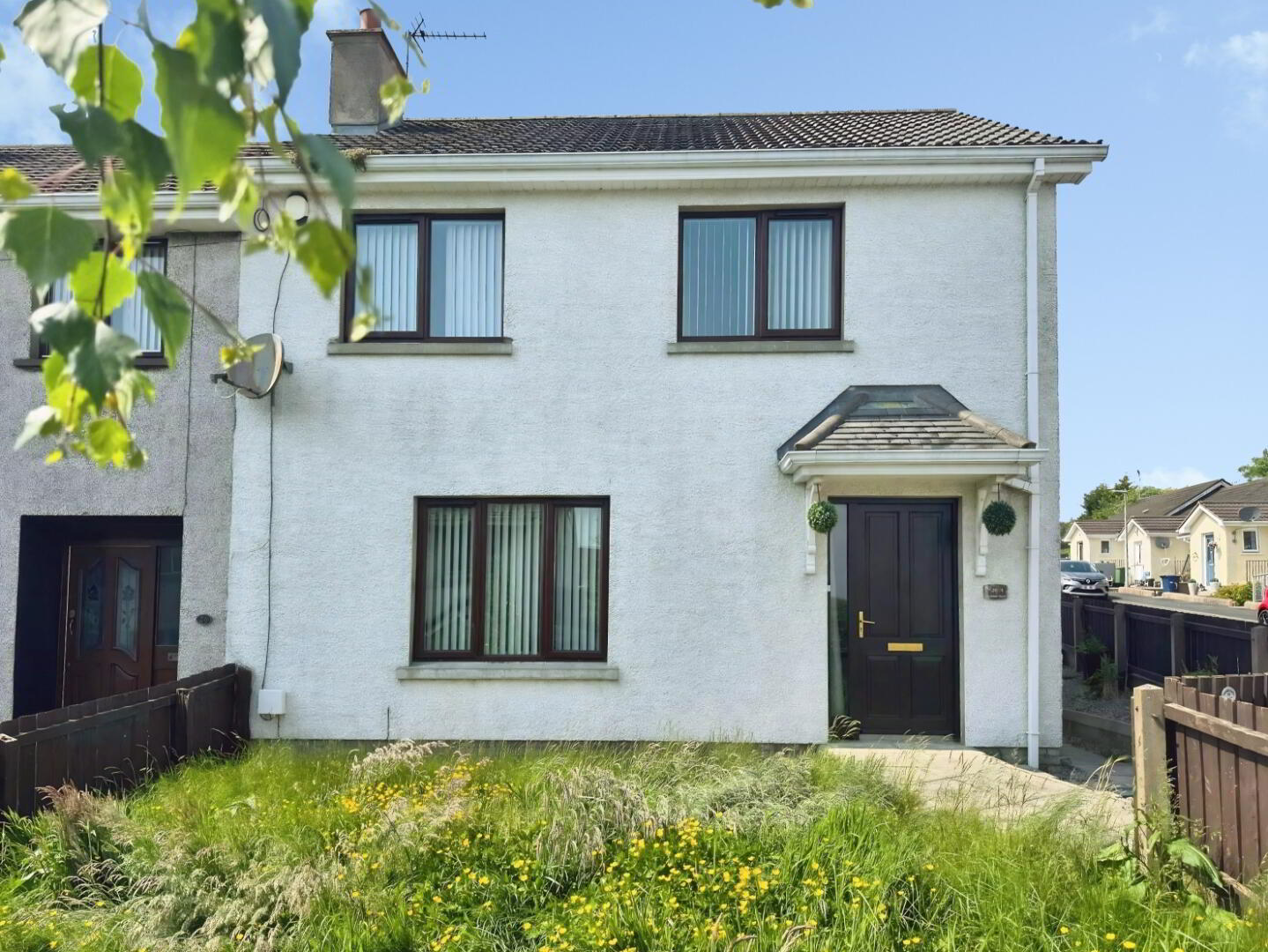 26a Churchill Place 2 of 21