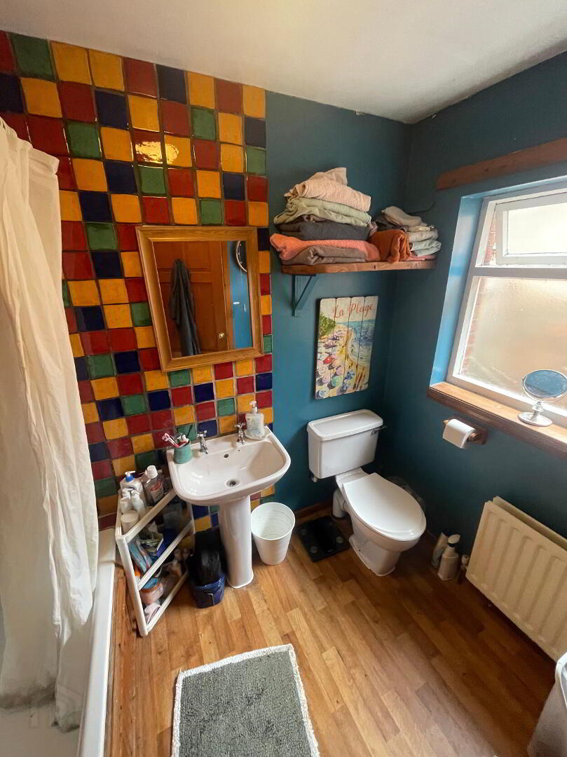 52 Fane Street 2 of 17
