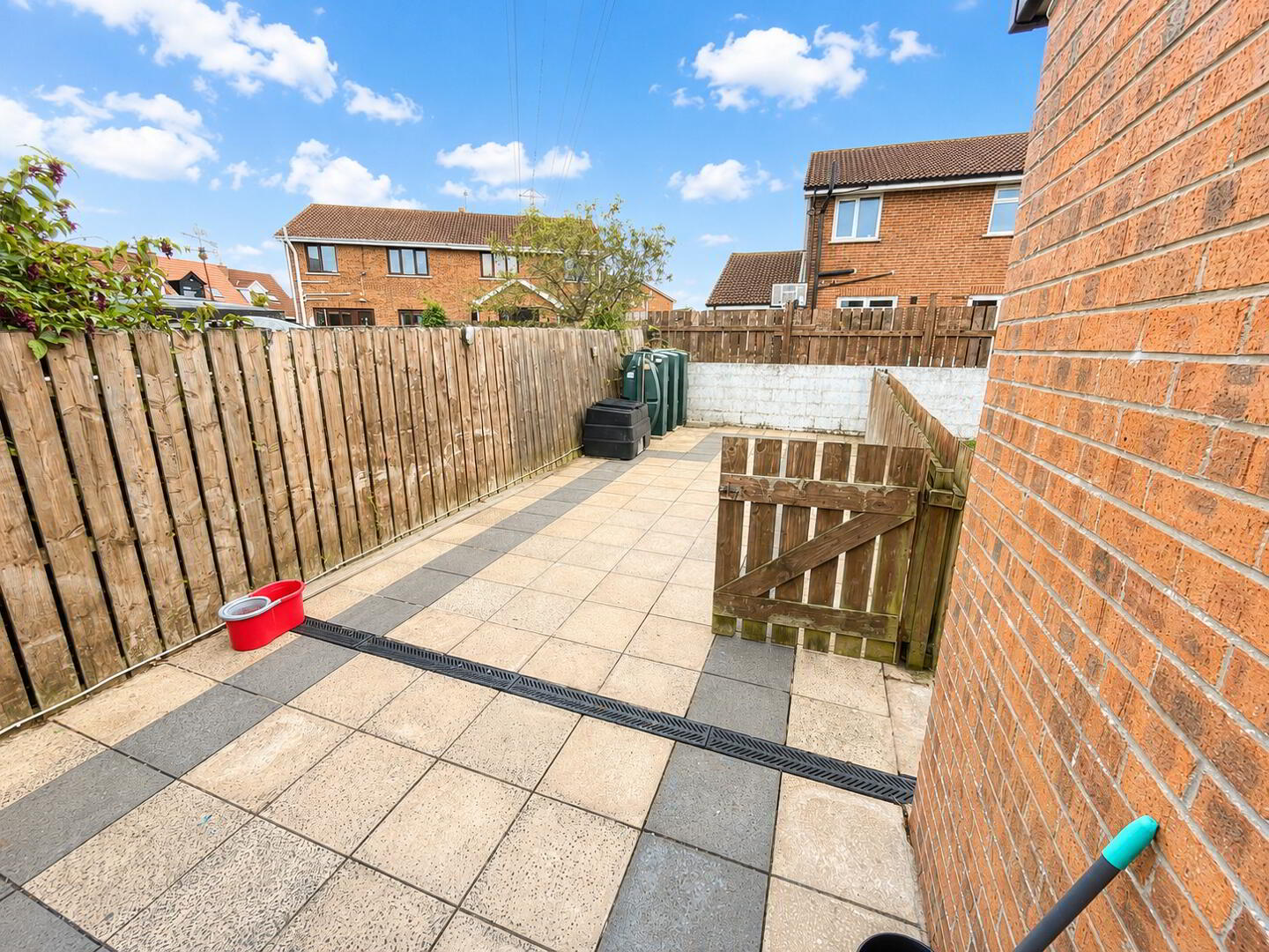 4 Hillview Road 11 of 11