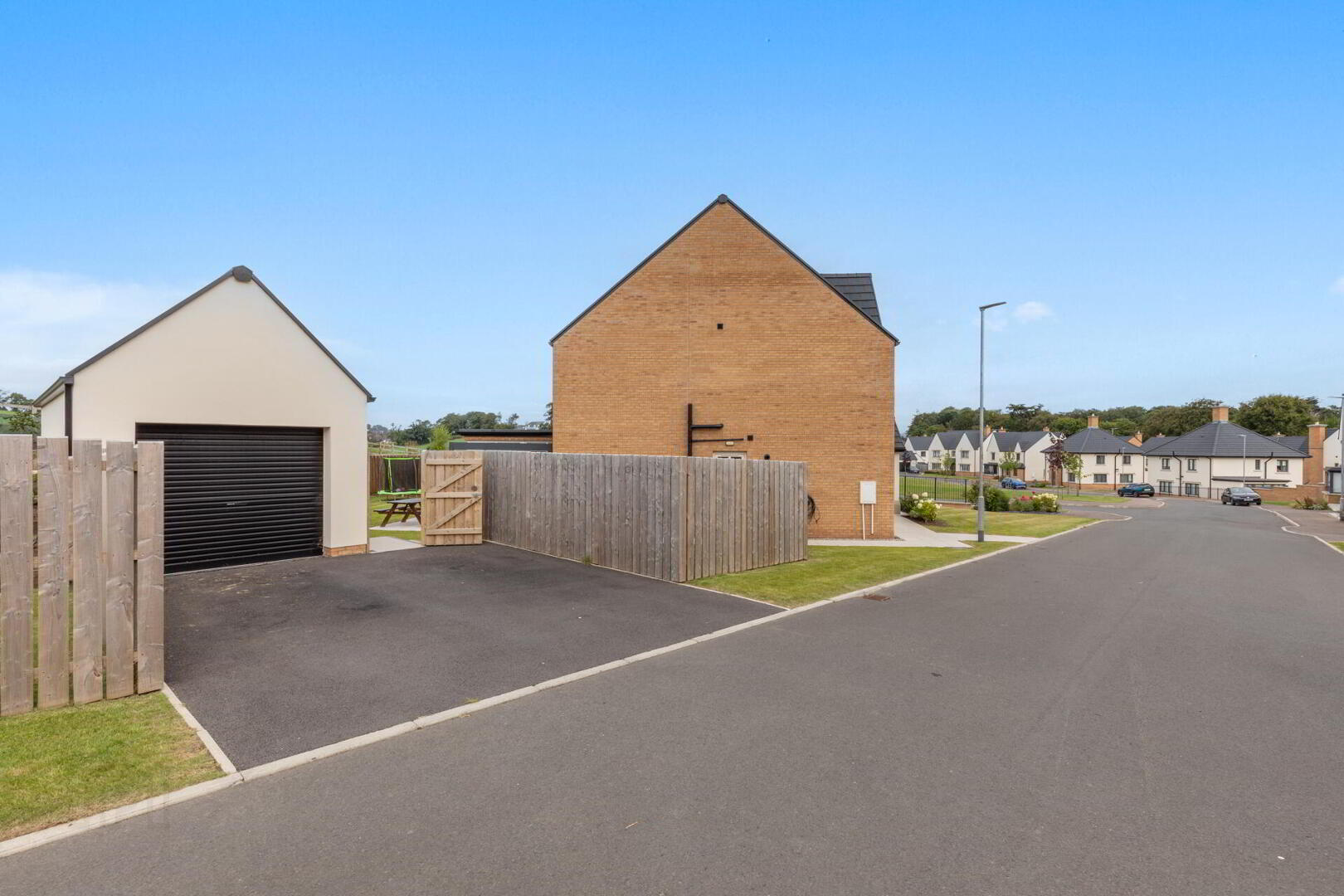 33 Ashgrove Walk 39 of 40
