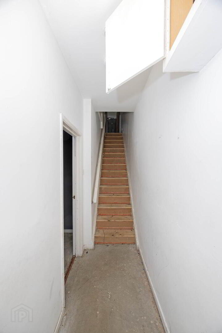 10 Wellington Street 3 of 16