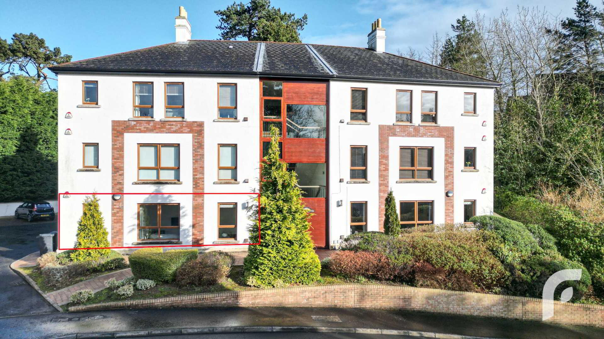 3 Glenavna 1 of 24