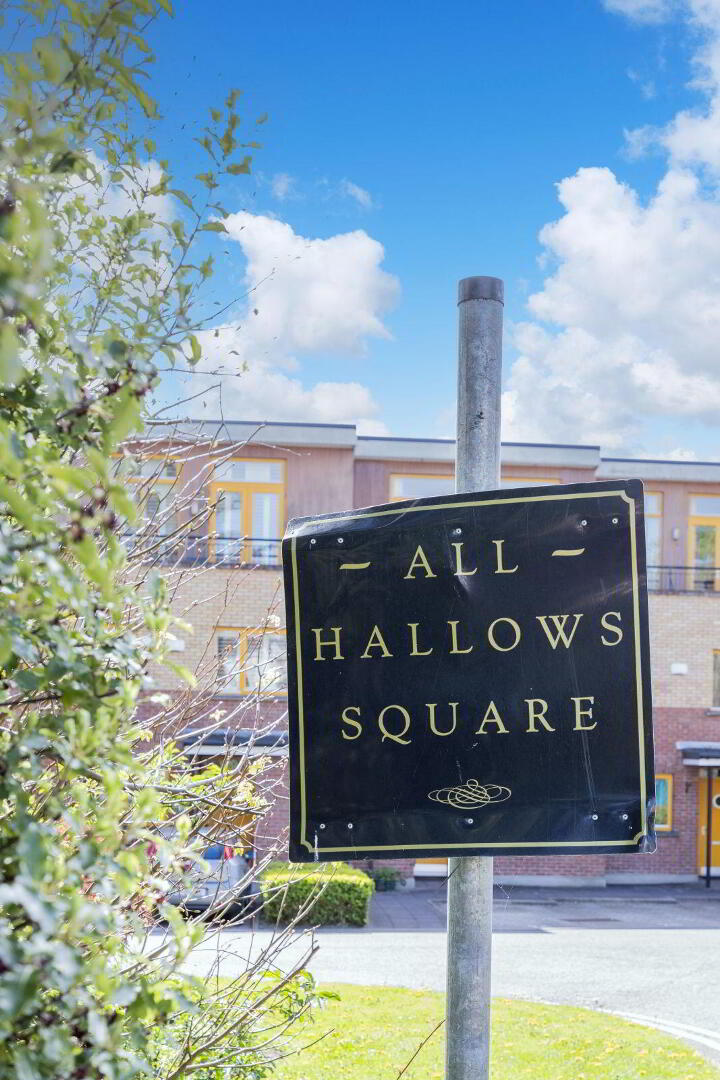 18 All Hallows Square 34 of 35