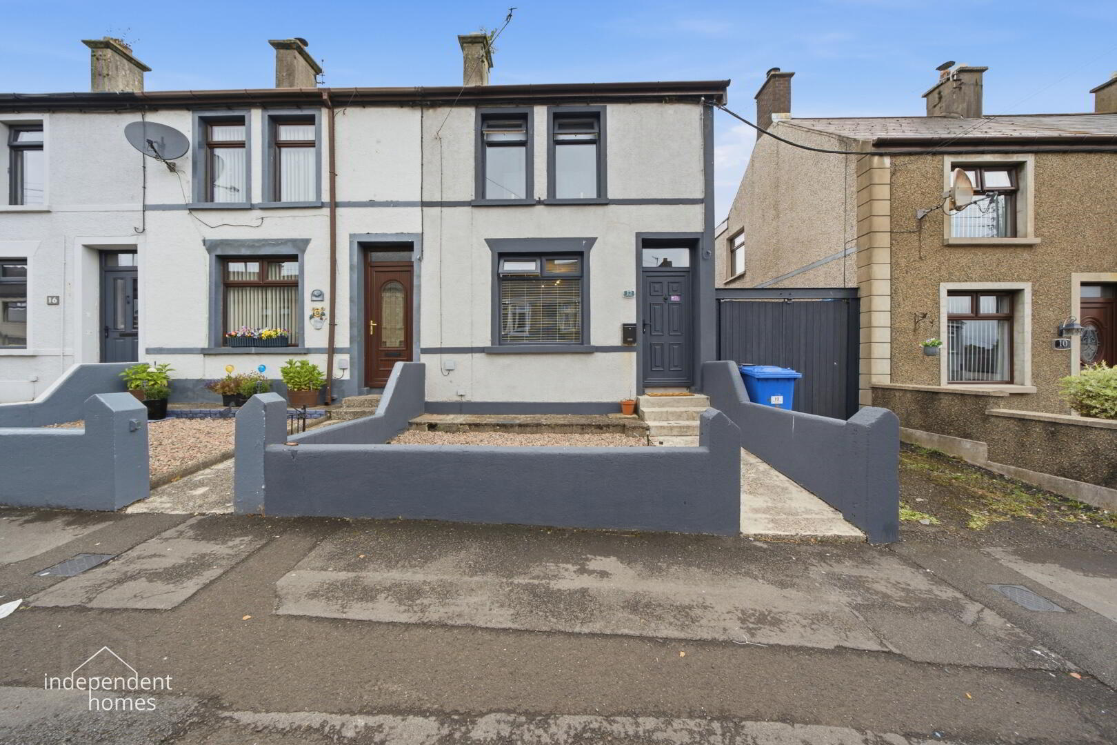 12 Laharna Avenue 1 of 18