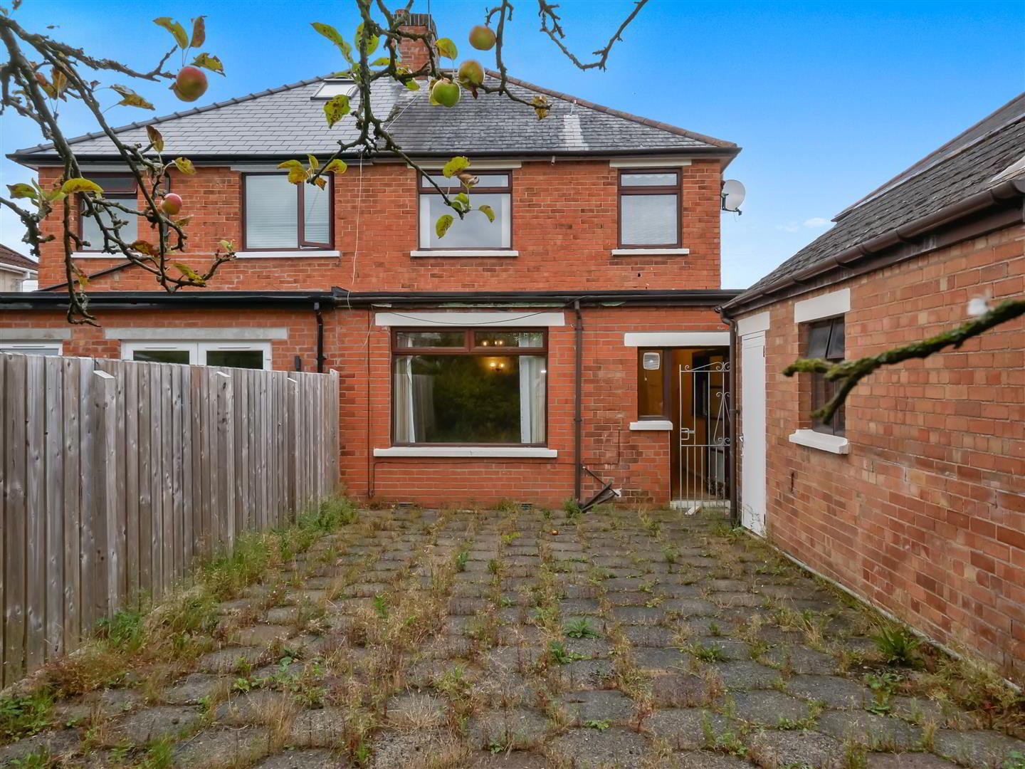 7 Knockbreda Drive 12 of 13