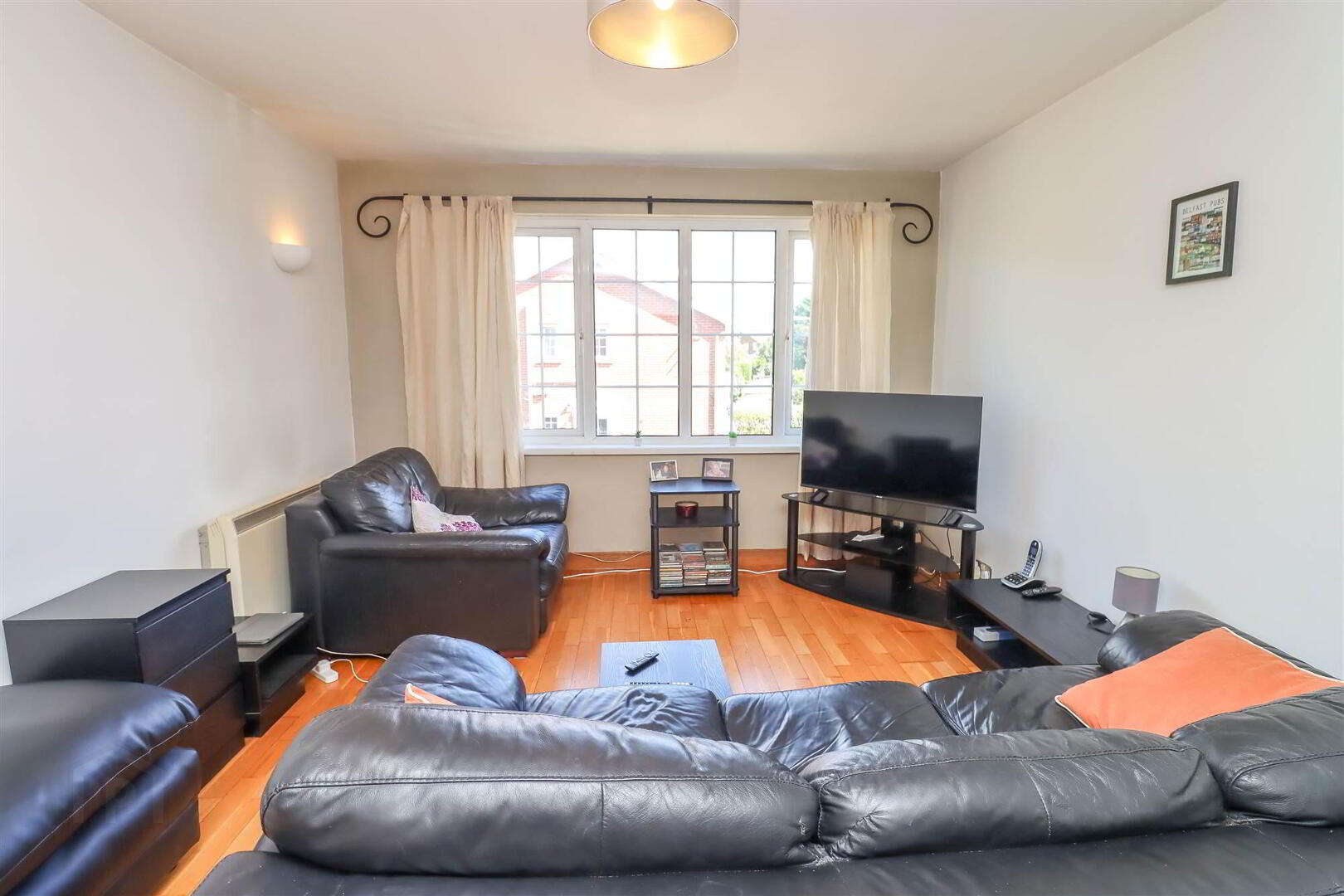 26b Dundonald Heights 3 of 10