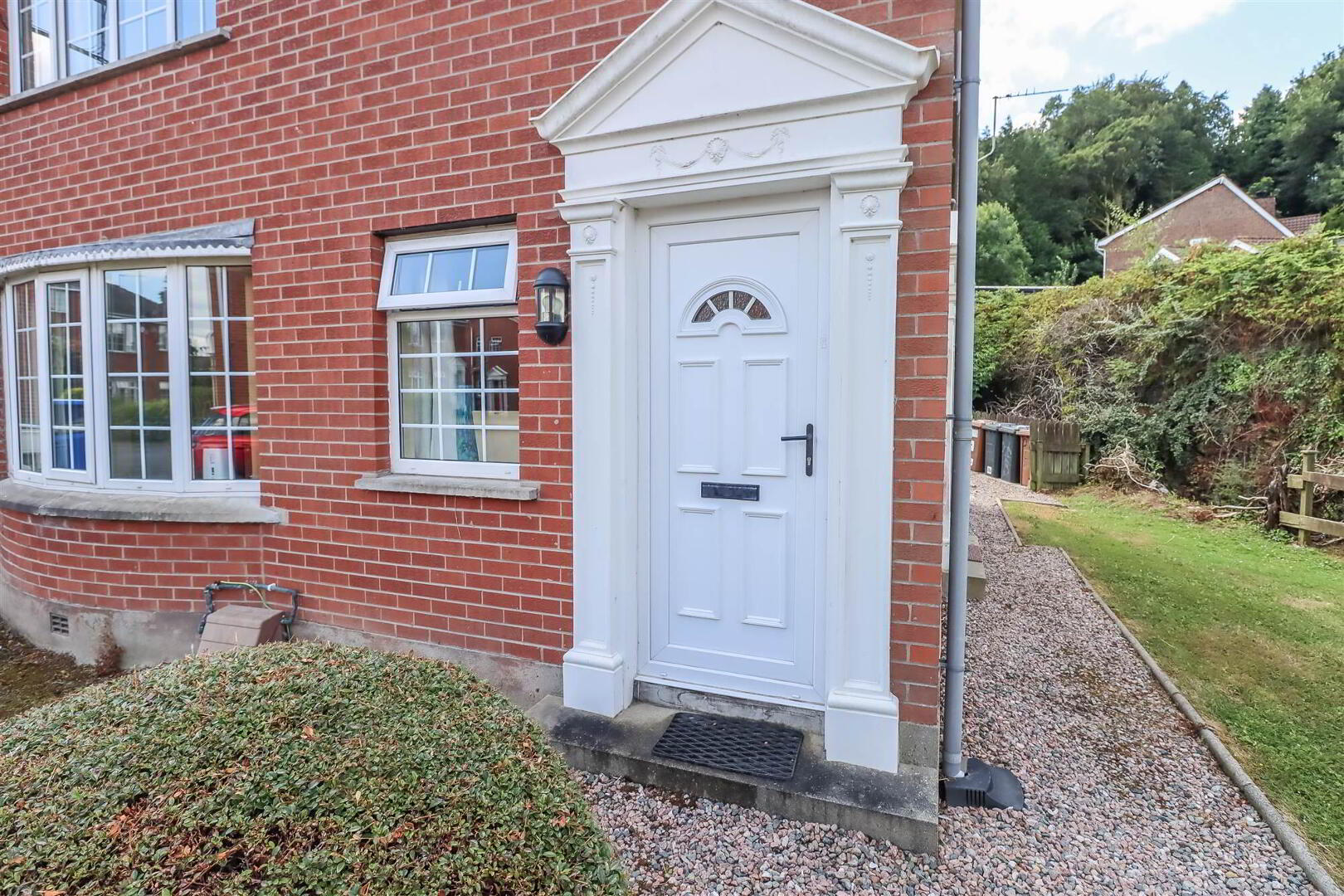 26b Dundonald Heights 2 of 10