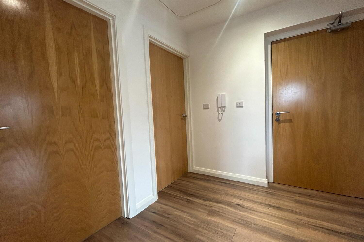 21, 16 Comber Road 3 of 12