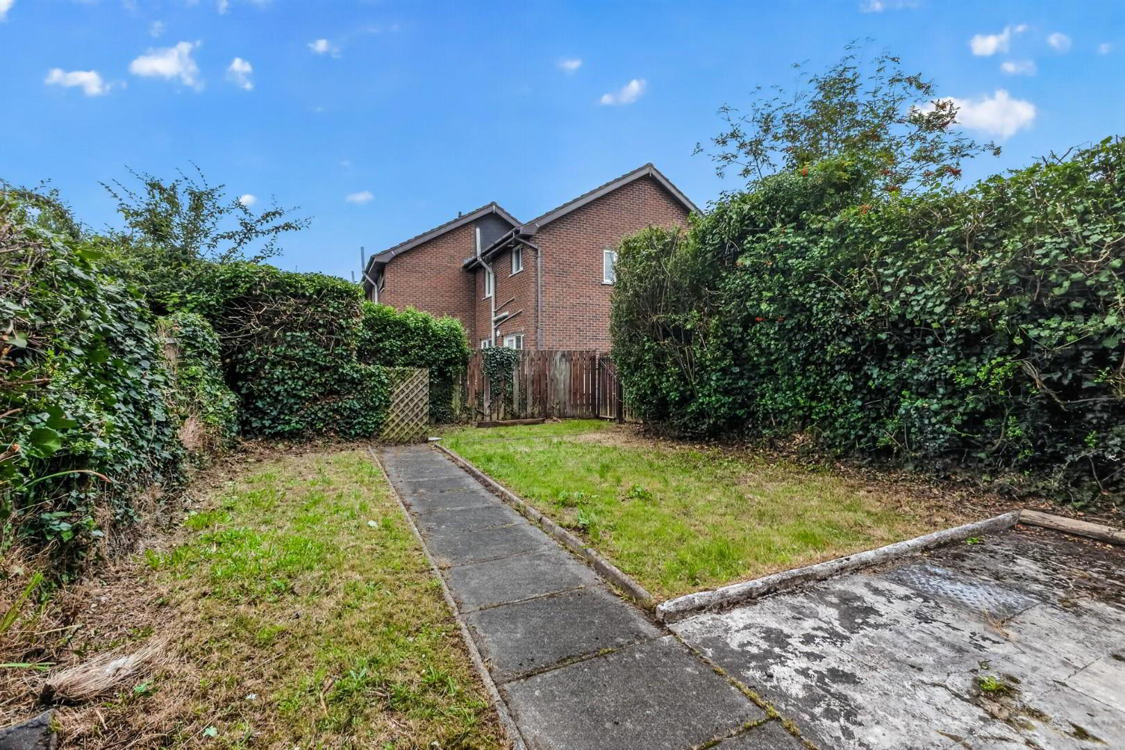 7 Hampton Gardens 19 of 19