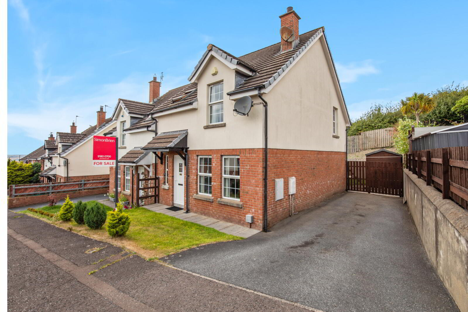 24 Larksborough Avenue 1 of 24