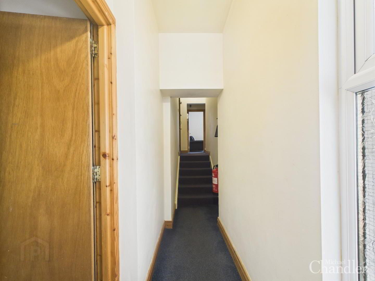 Apt 2, 74 Fitzroy Avenue 3 of 11