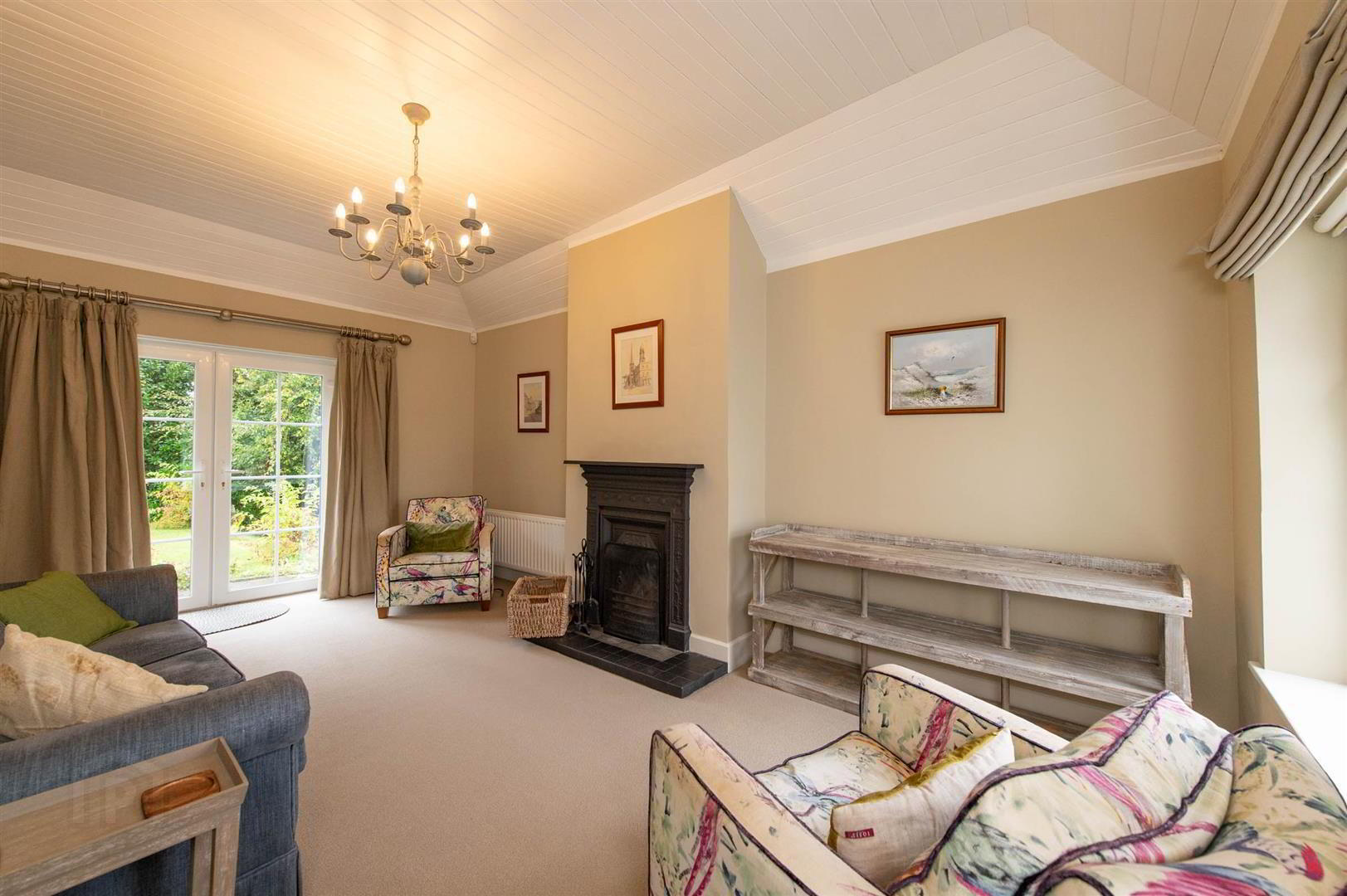 Drumnahall Cottage, 9 Spa Road 2 of 20