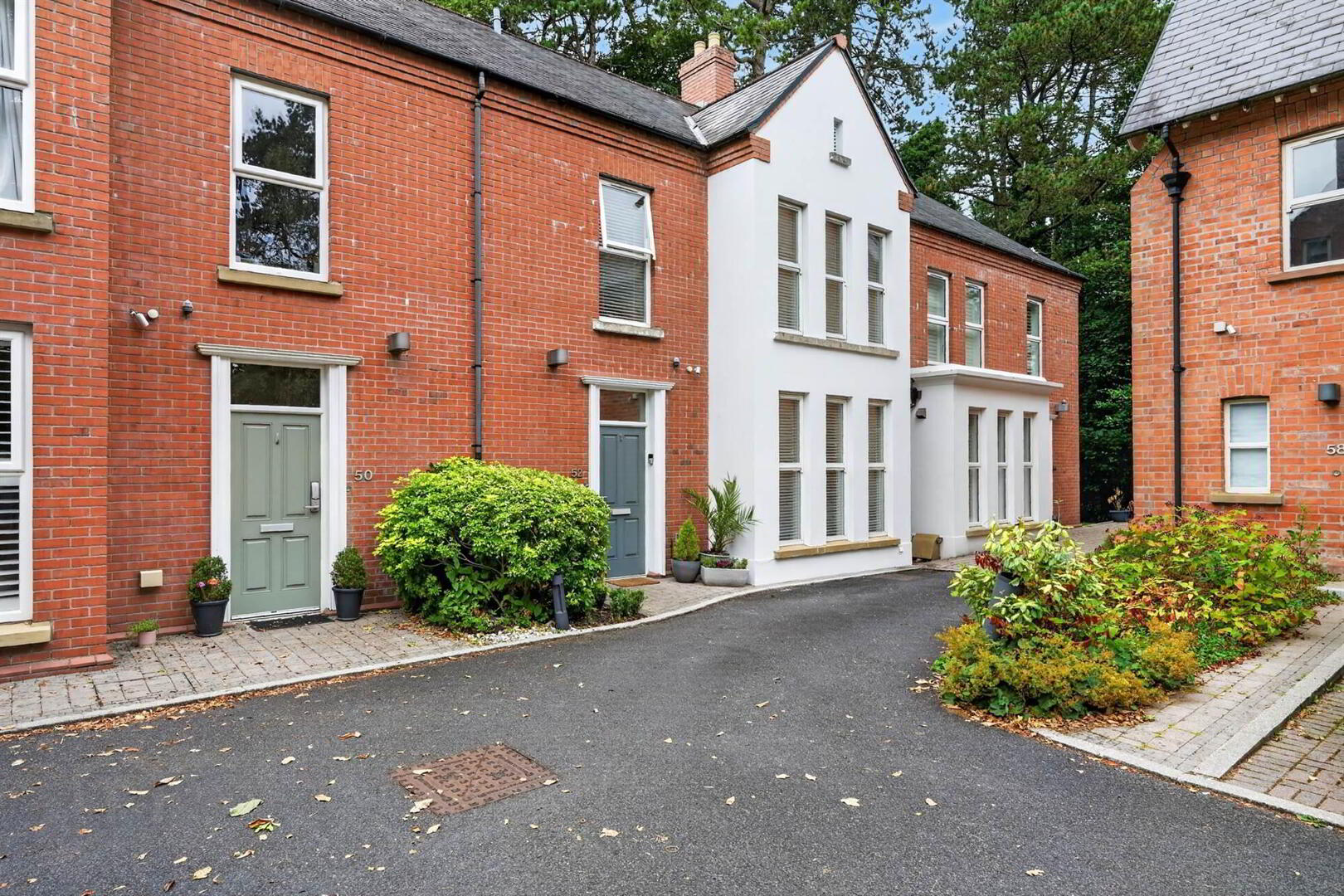 52 Castlehill Road 1 of 39