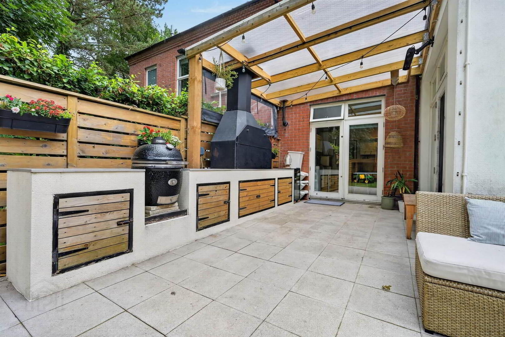 52 Castlehill Road 38 of 39