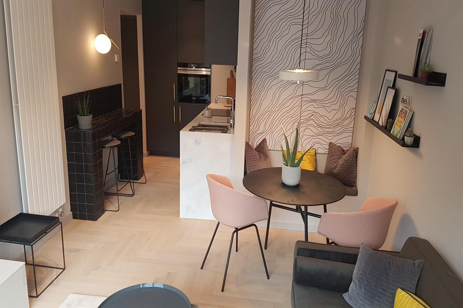 Apt 33 FX, 14-18 Montgomery Street 2 of 8