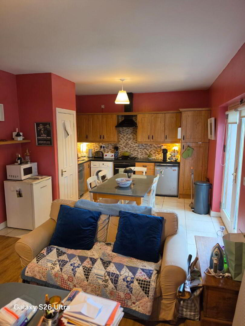 Apartment 11 Athmore Apartments 3 of 7