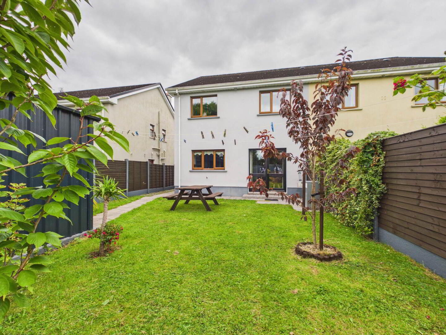 25 Hazel Court 2 of 18