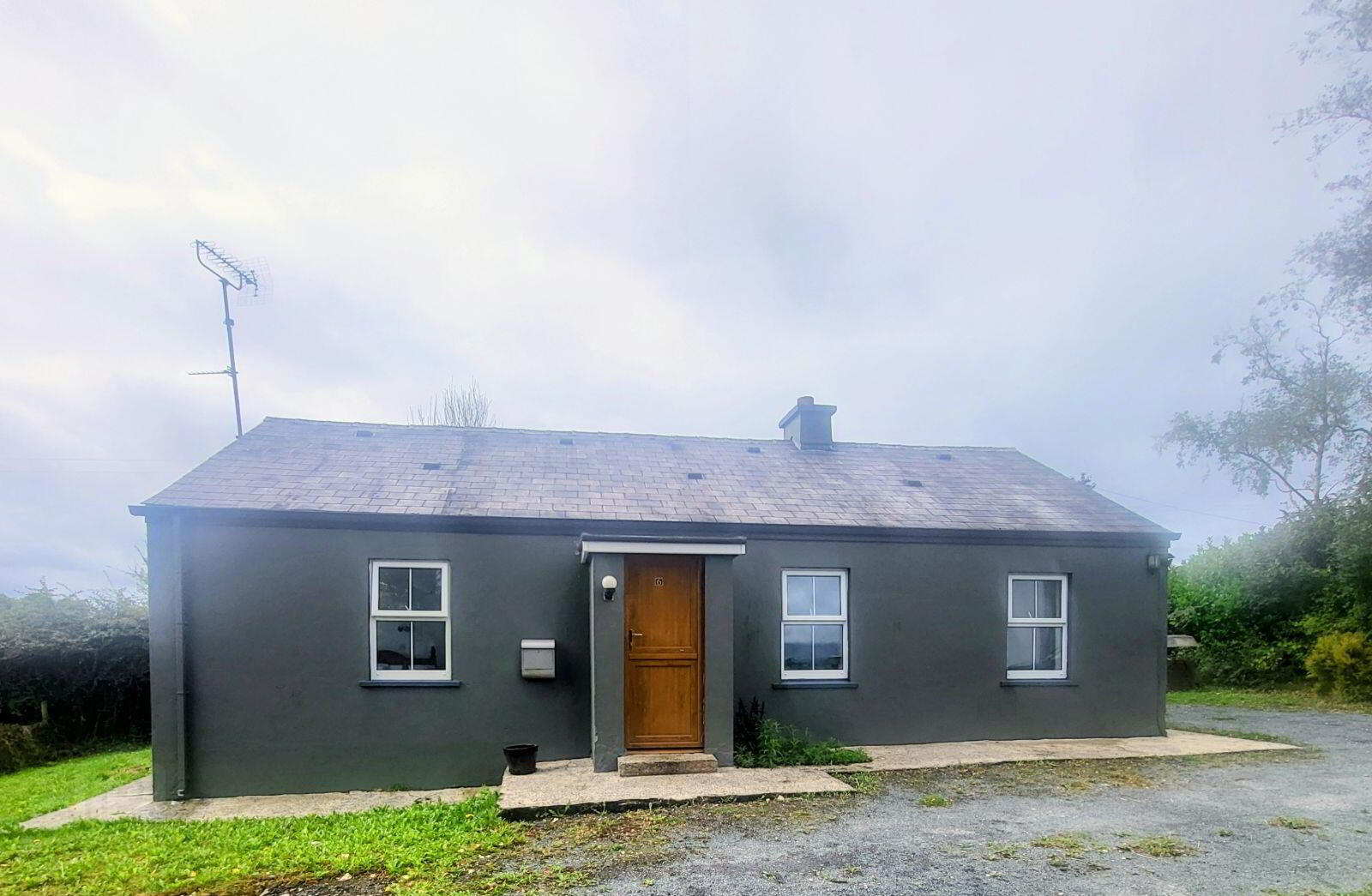6 Loughbran Cottages 1 of 25