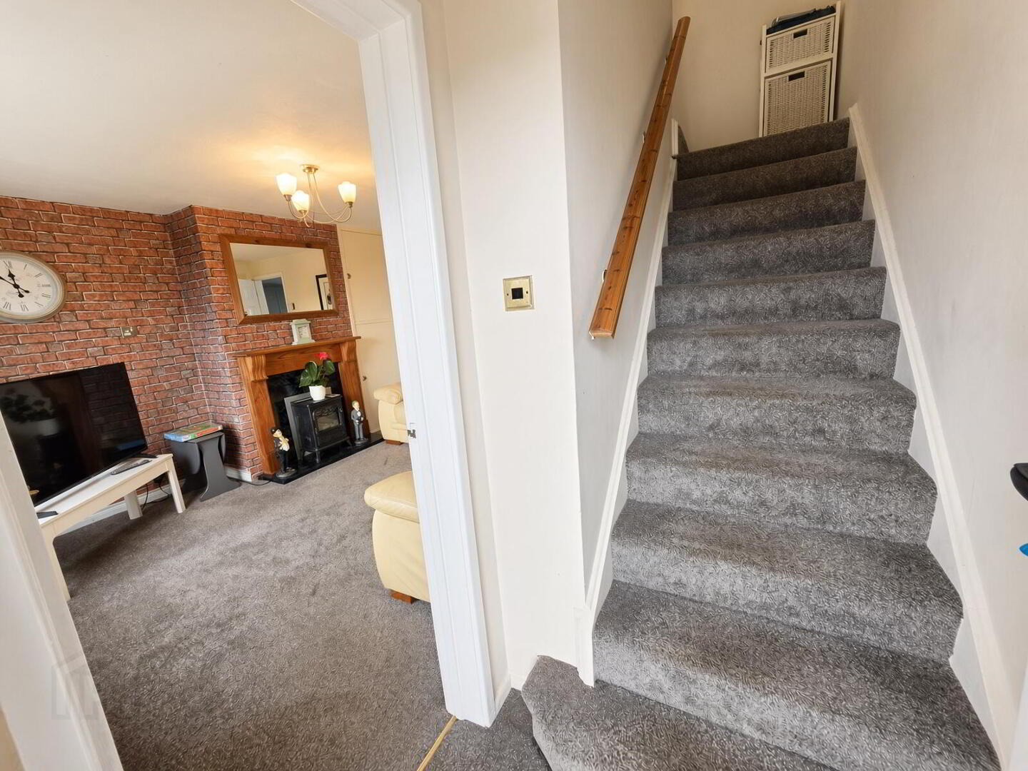25 West Street 2 of 14