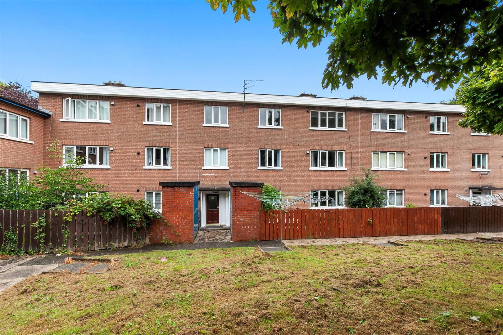 Apartment 10 165 Skegoneill Avenue 19 of 19