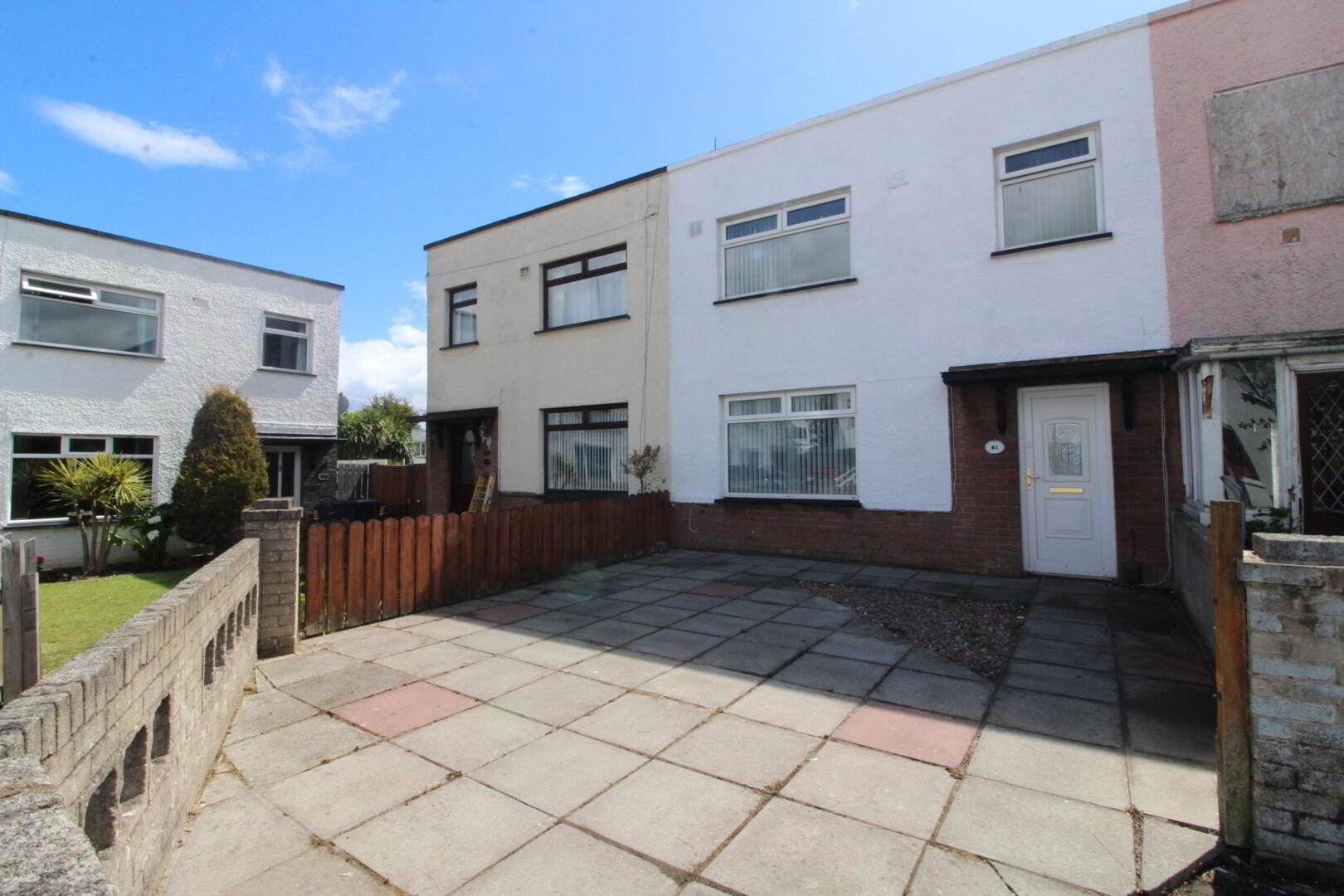 61 Kings Avenue 1 of 13