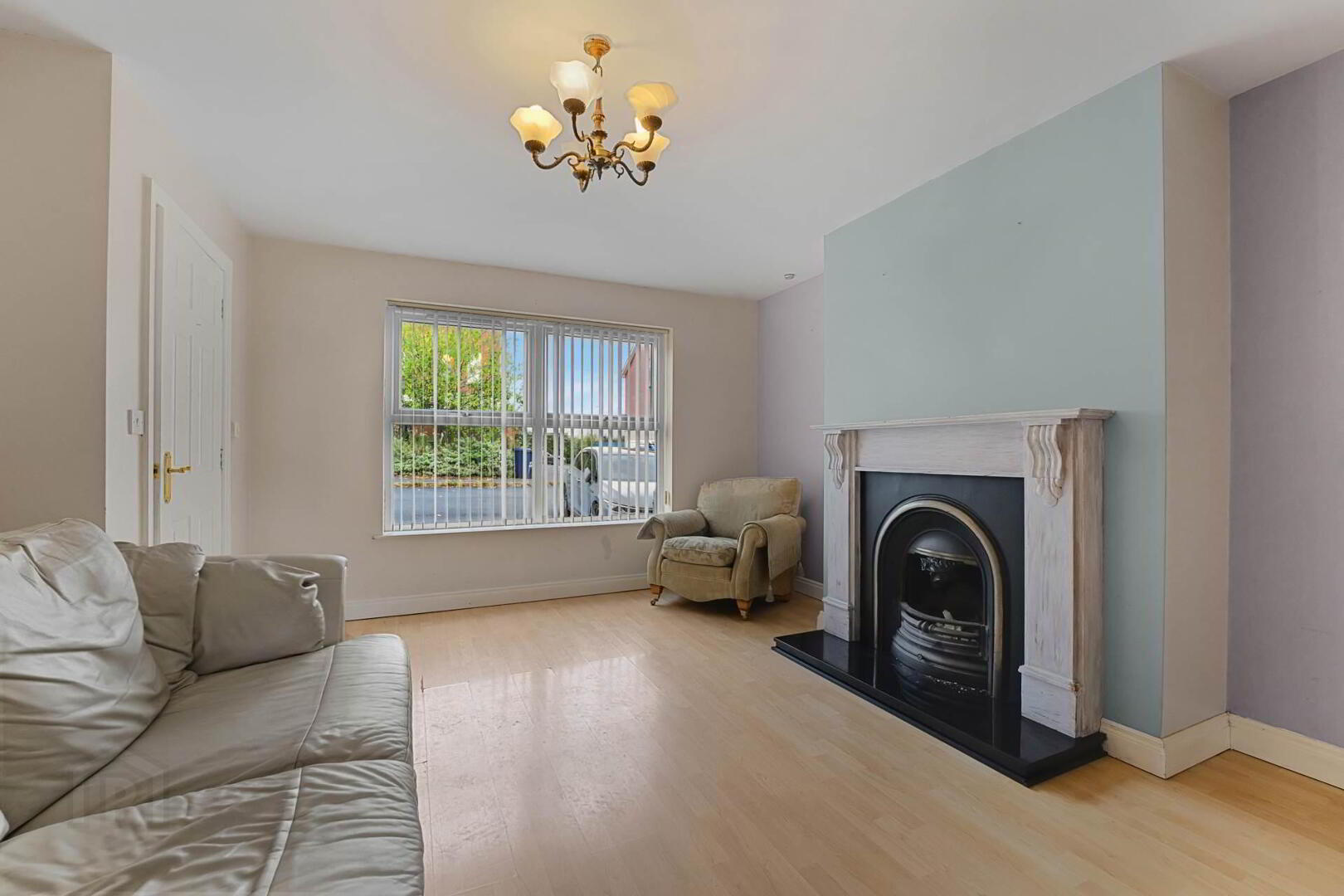 15 Windsor Avenue Place 3 of 24