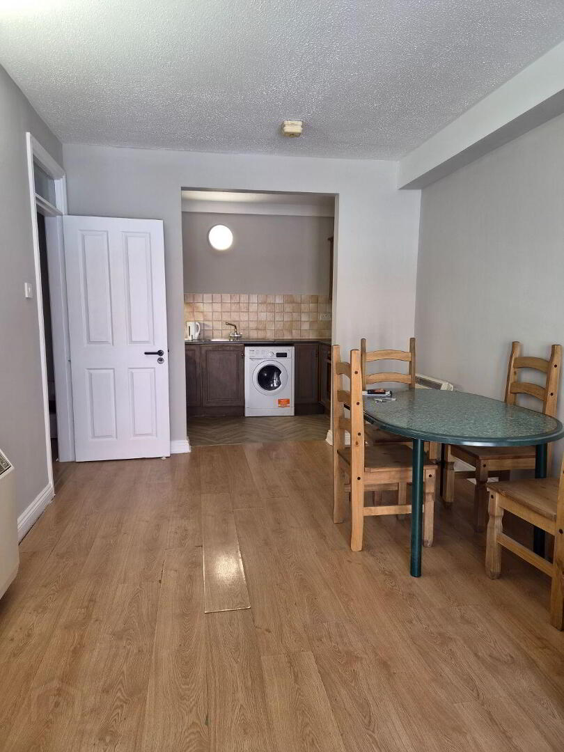 Apartment 206 Richmond Court 3 of 12