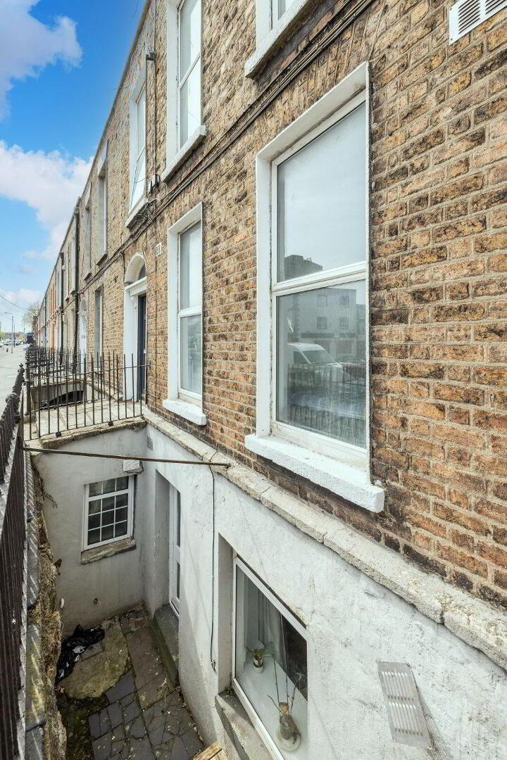 C.11 Investment With Yield, 30 Summerhill Parade 3 of 33