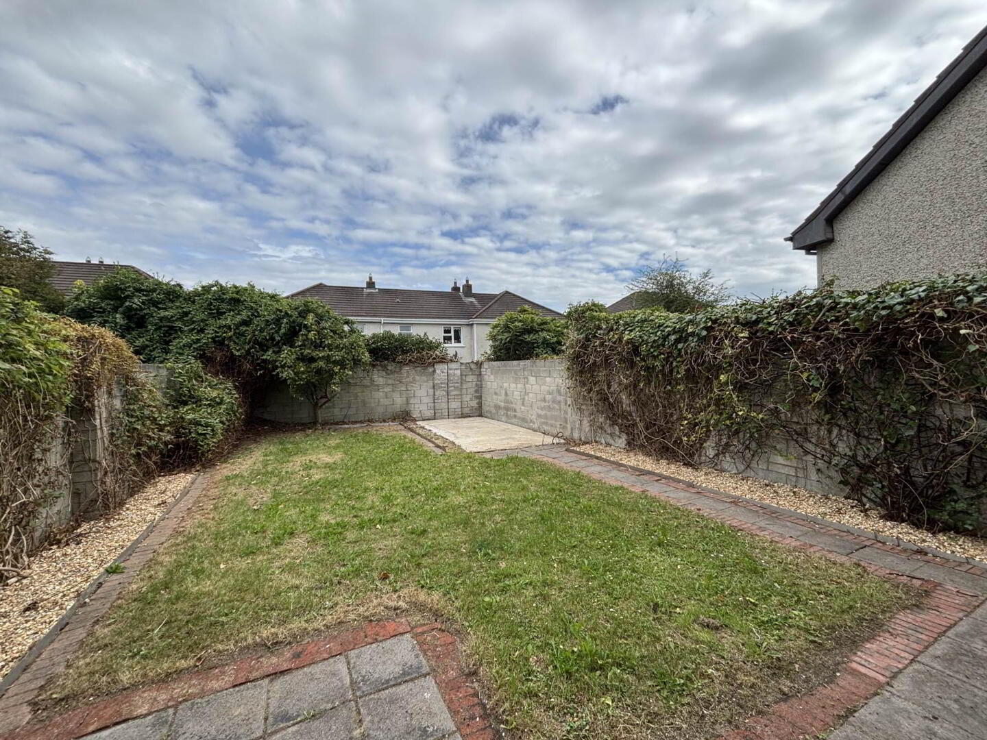 9 Rathmore 17 of 18
