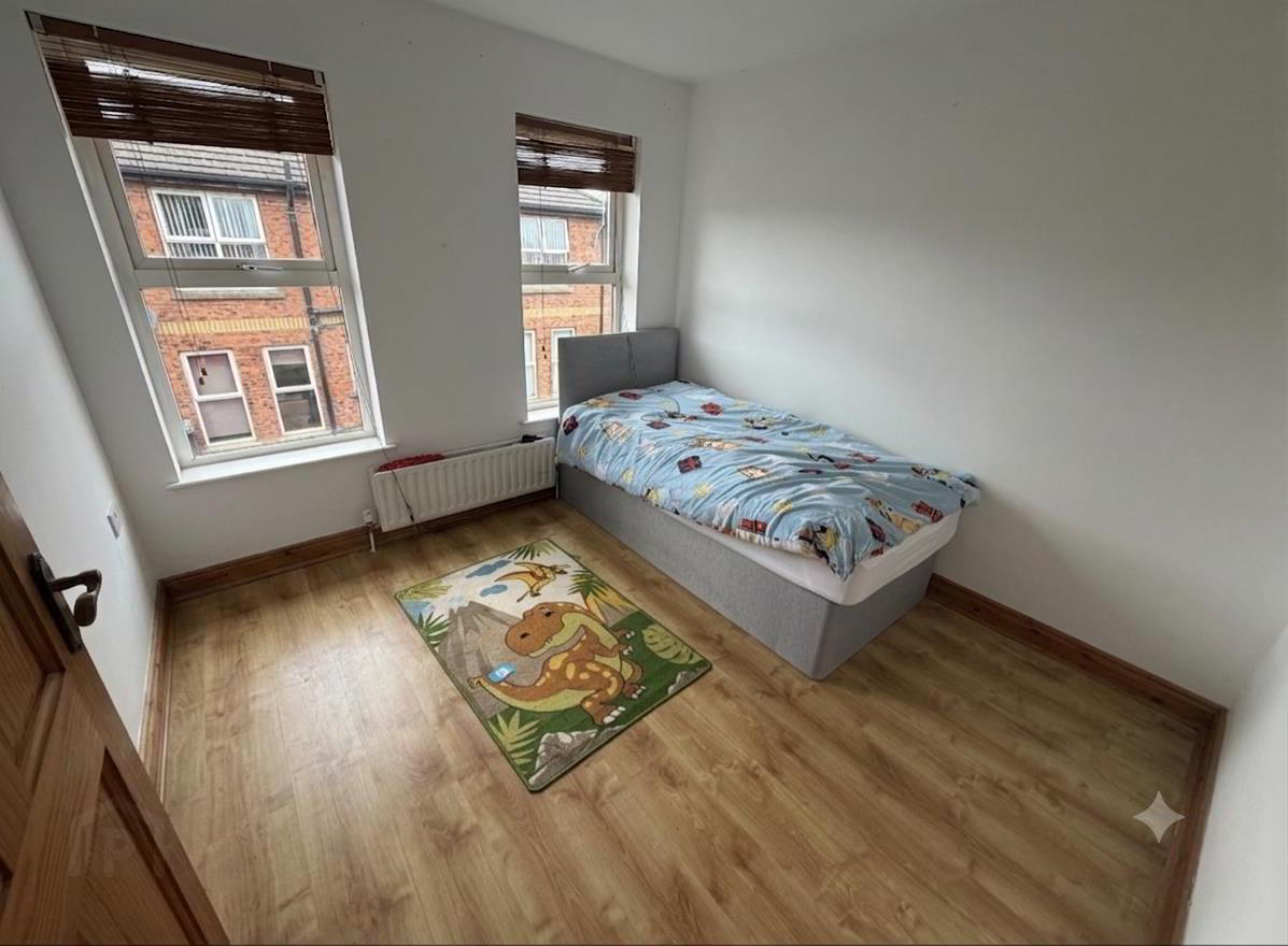 80 Balmoral Square 7 of 8