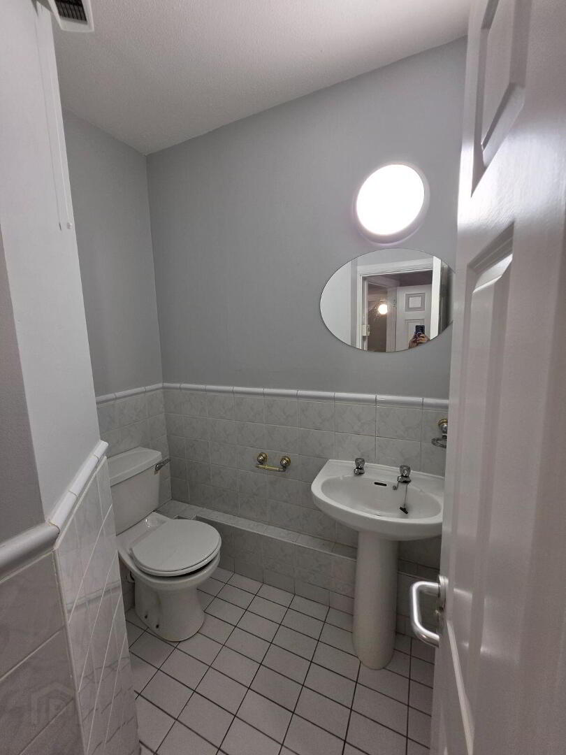 Apartment 110 Mount Kennett Apartments 16 of 17