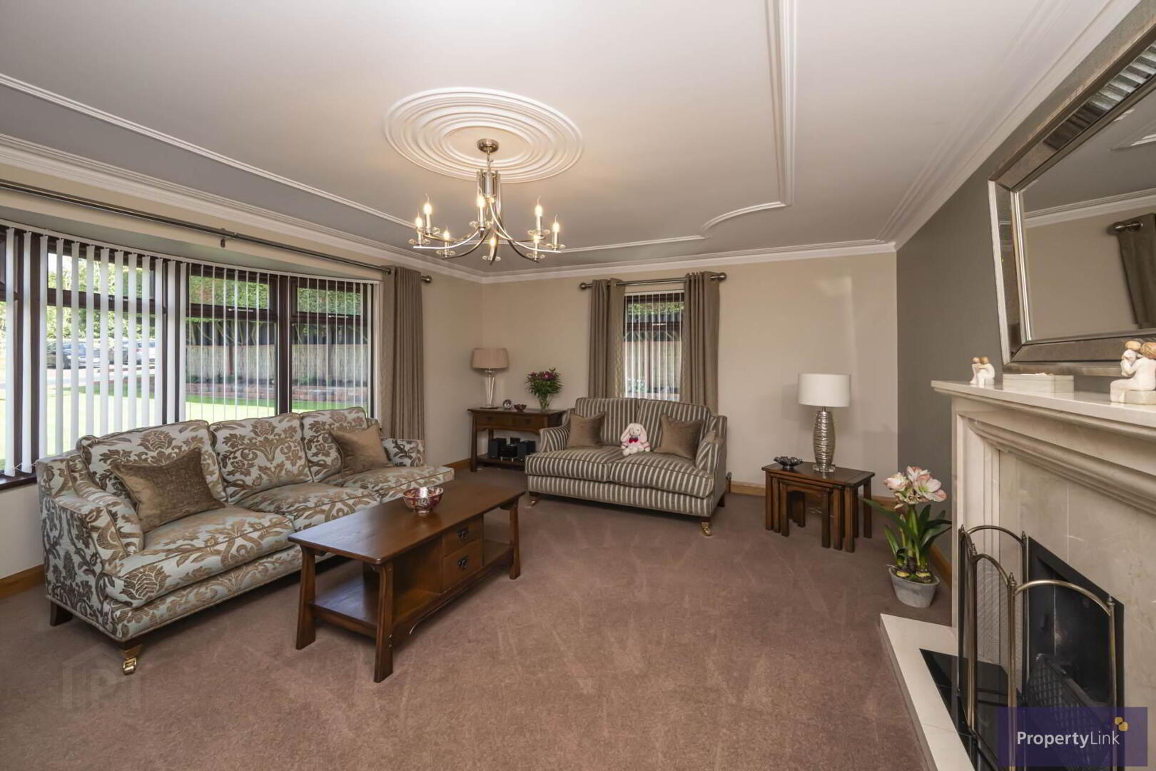 63 Markethill Road 3 of 34