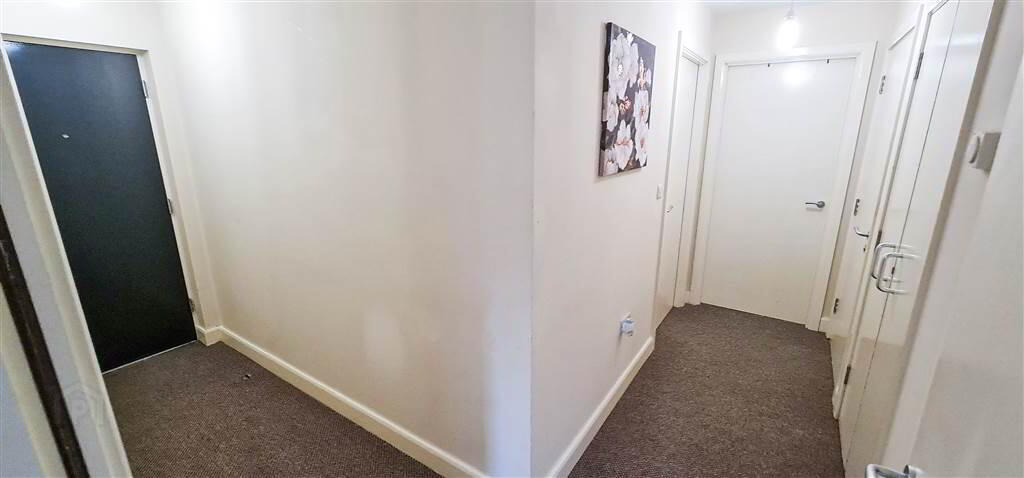 Apt 109 College Court Central, 56 King Street 2 of 11