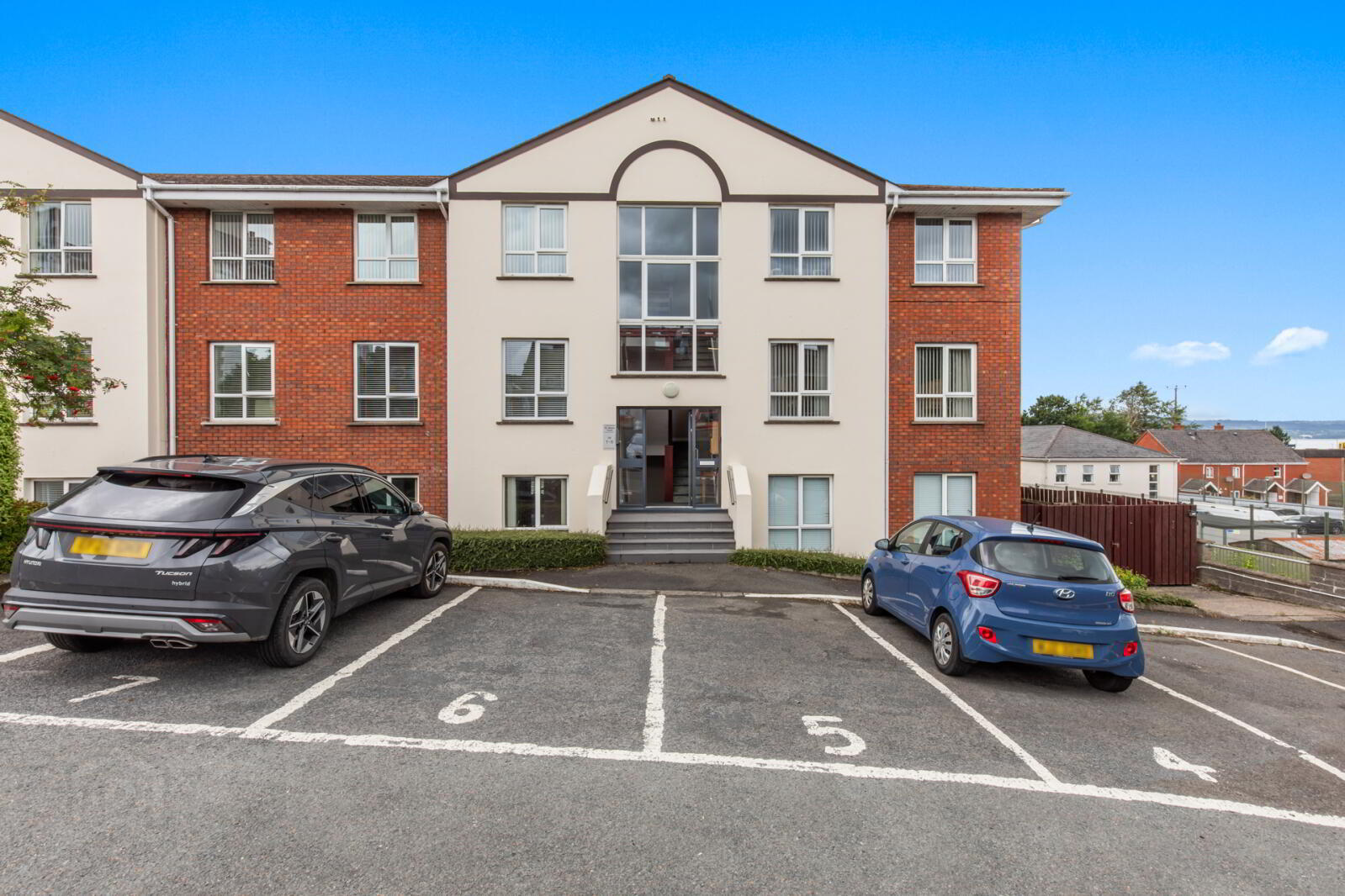 2 St. Helens Court 1 of 19