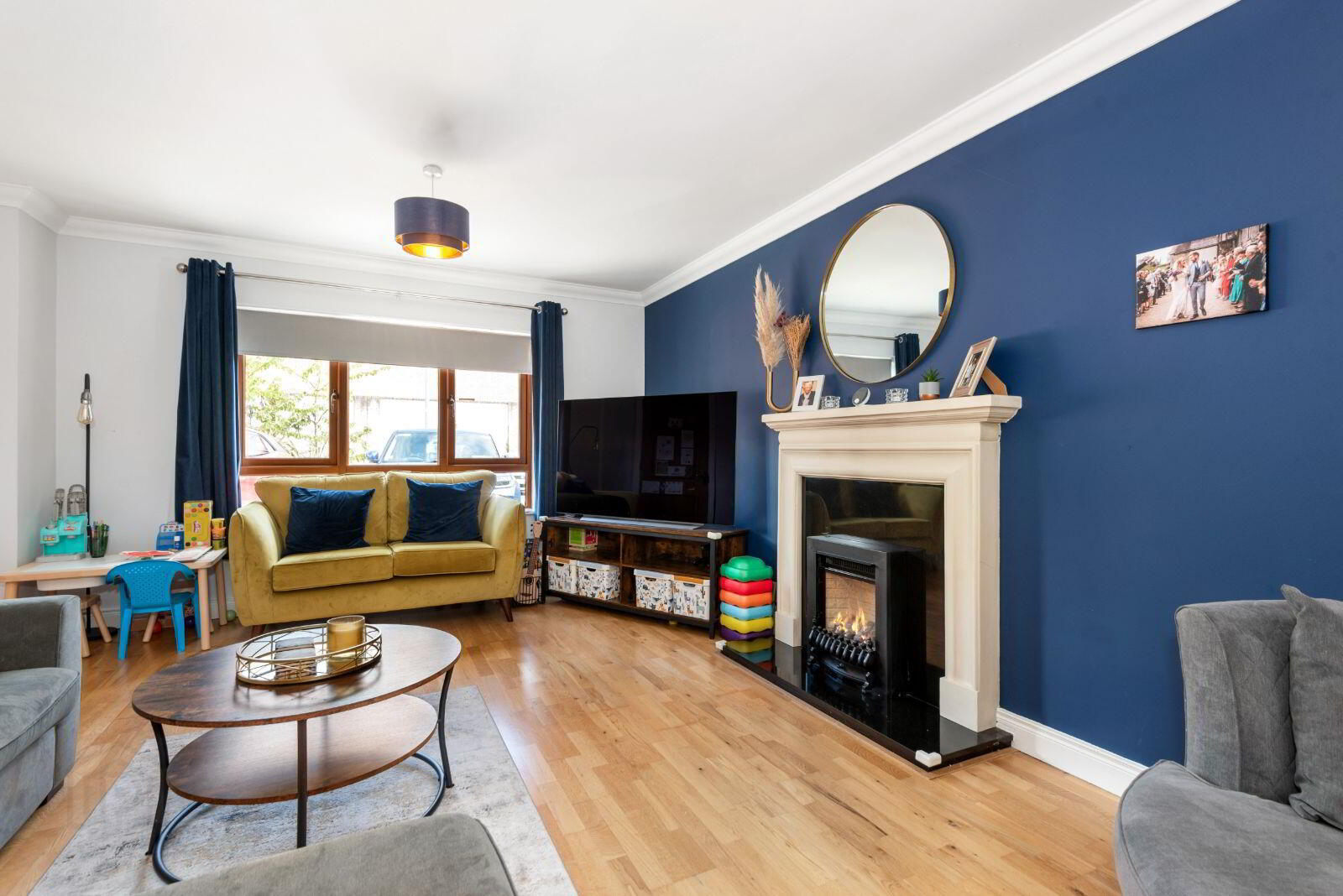 24 Holywell Drive 3 of 16