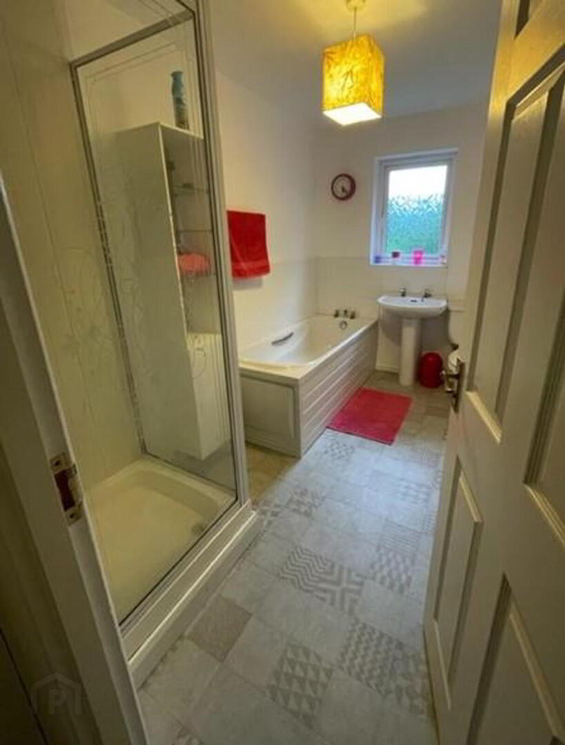 Apt 10, 35 Parkgate Avenue 11 of 12