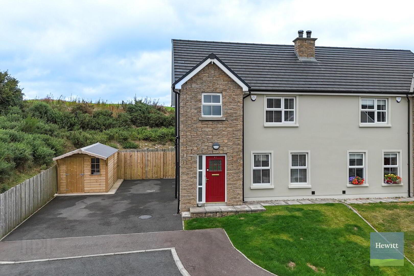31 Dromliskin Court 2 of 37