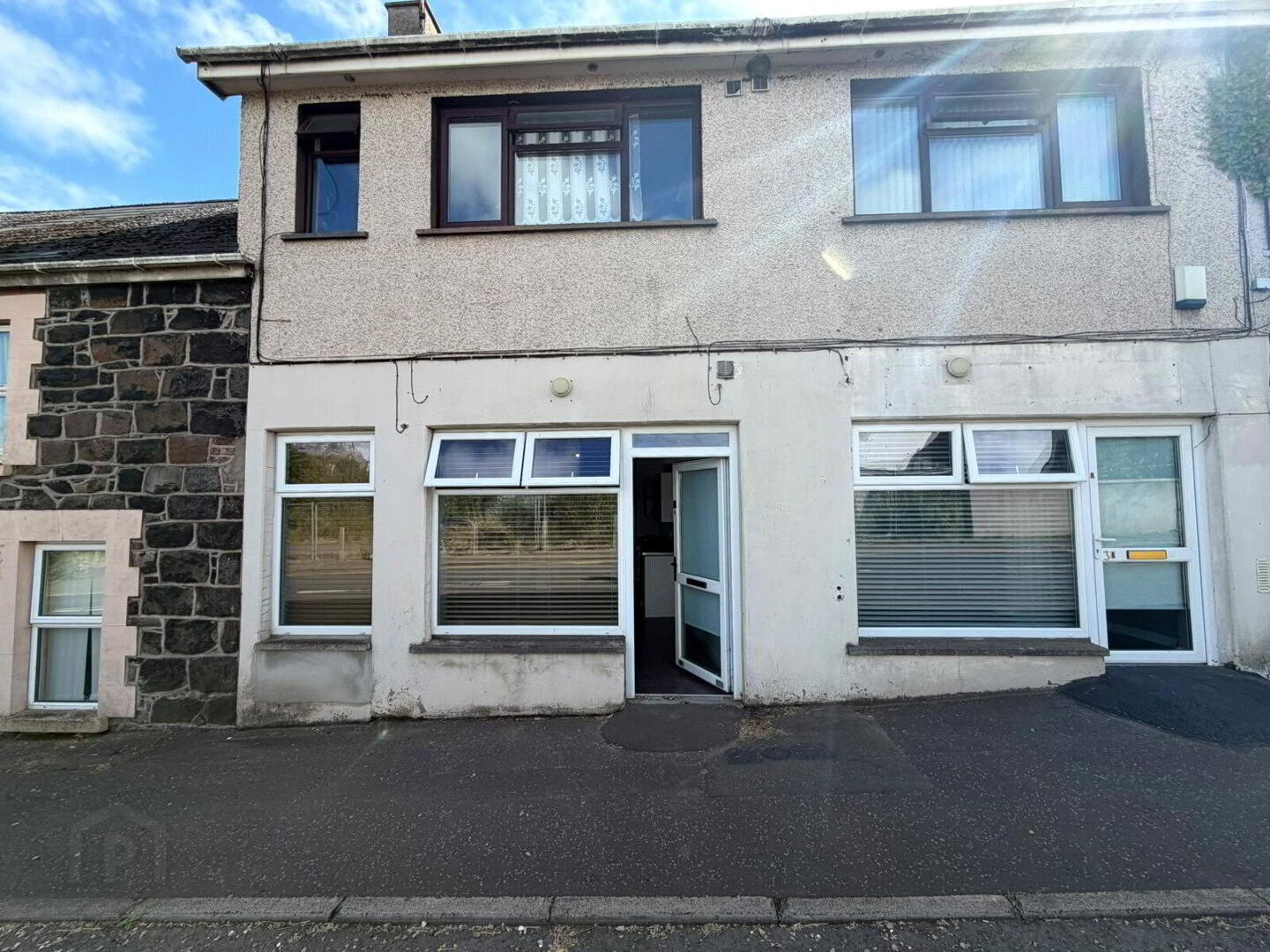 3b Townhill Road 2 of 8