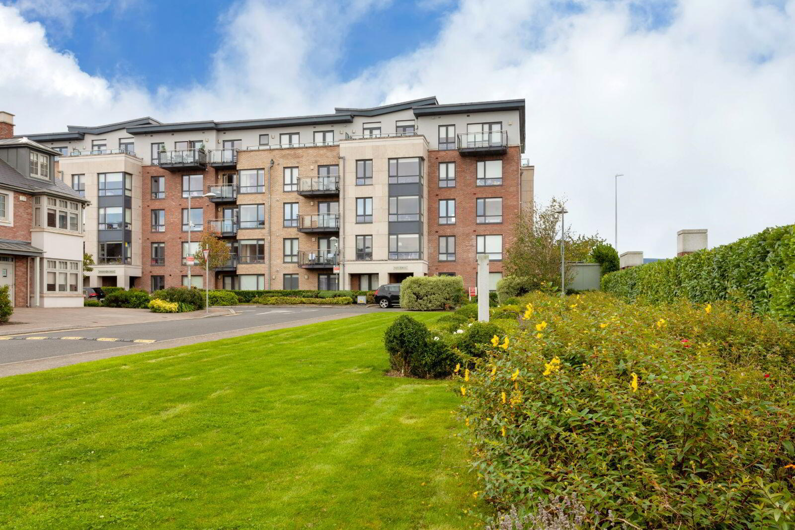 Apartment 22 Ardavon Hall 2 of 16