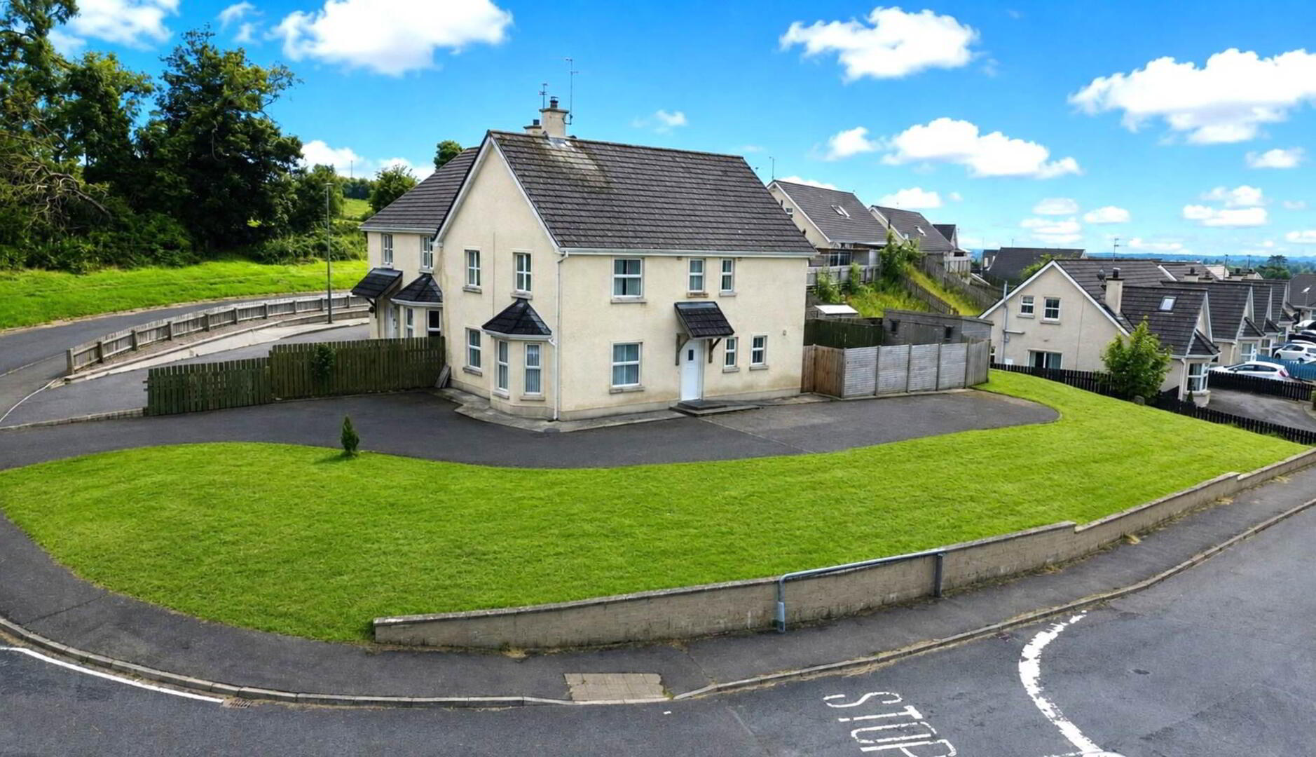 44 Carnwood 1 of 31