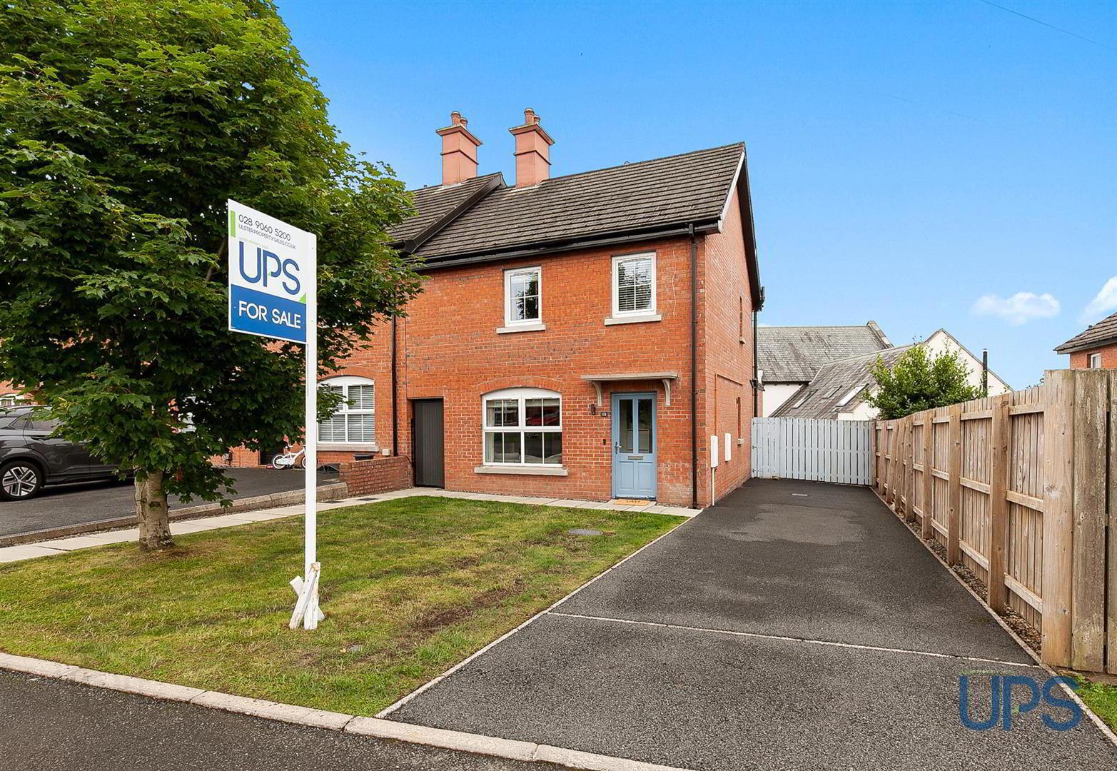 15 Lady Wallace Brae 1 of 31