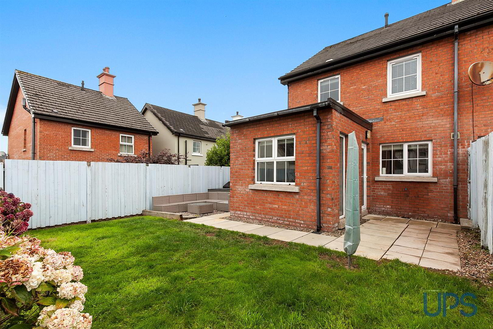 15 Lady Wallace Brae 2 of 31
