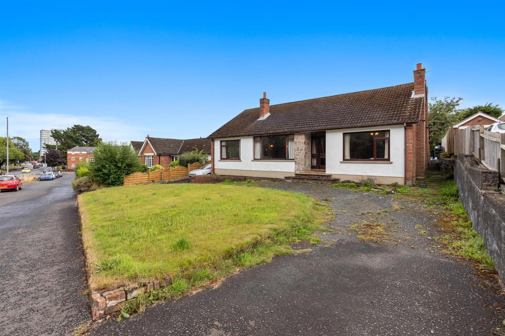 687 Upper Newtownards Road 2 of 20
