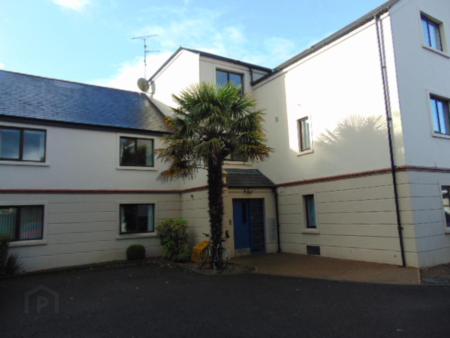 6 Bellevue Court 1 of 16