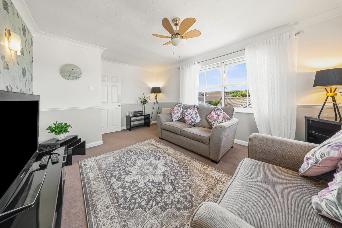 75 Bexhill Close 3 of 15