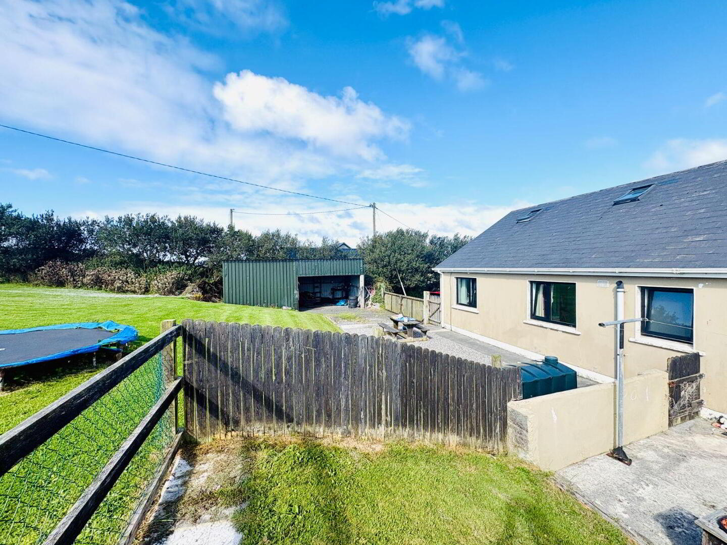 Hill, 16 Glenlea 19 of 19