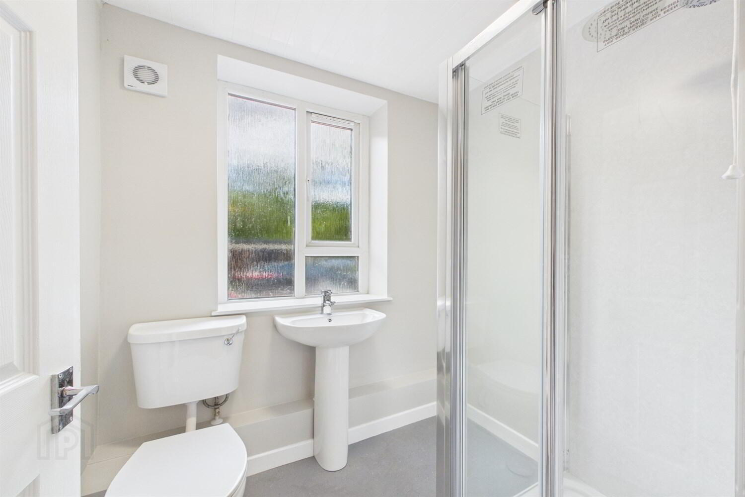 2 Bedroom Apartments At Merville Garden Village 7 of 8
