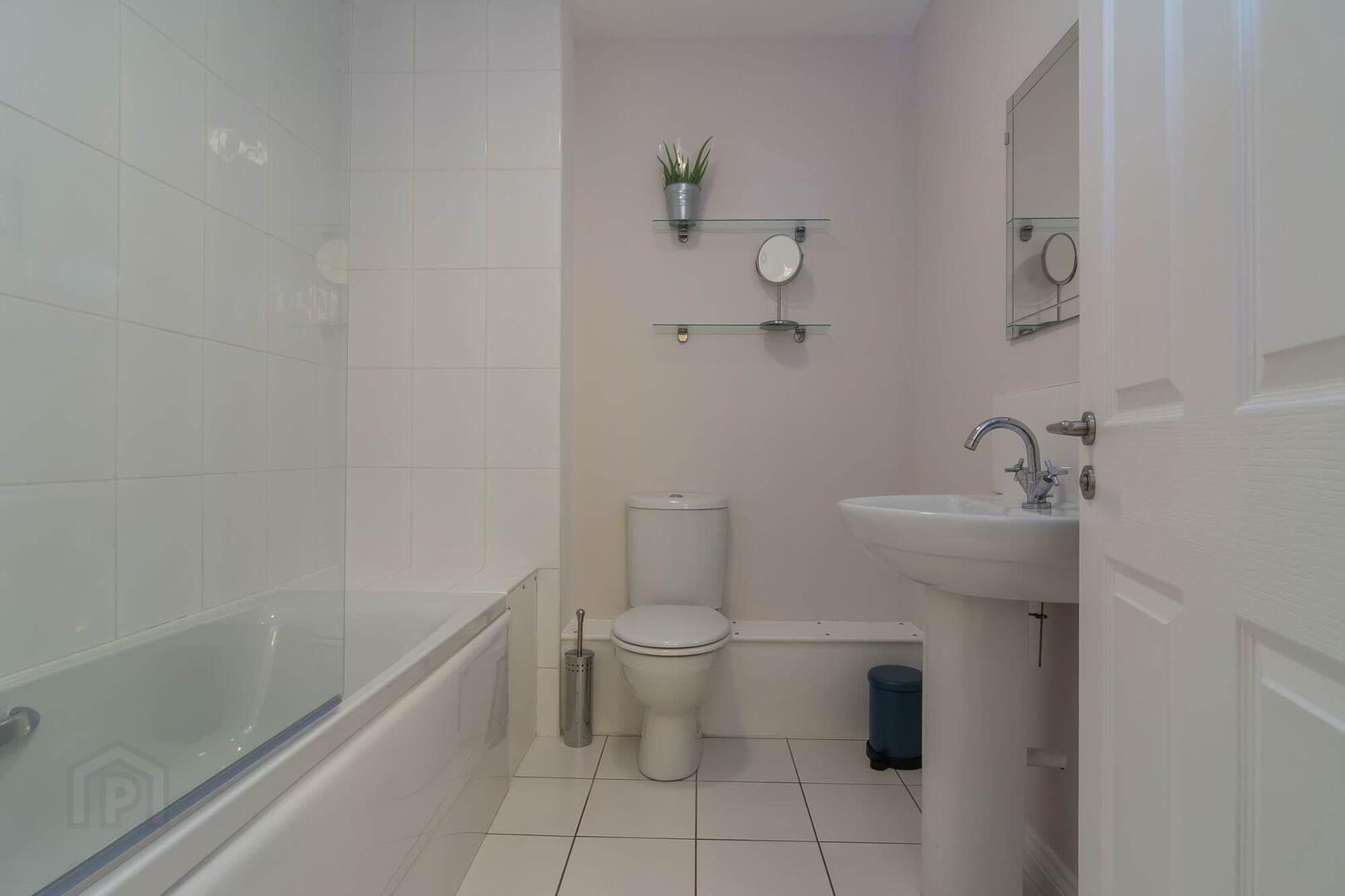217 Saint Annes Square, Hector Court, 10 Edward Street 10 of 11