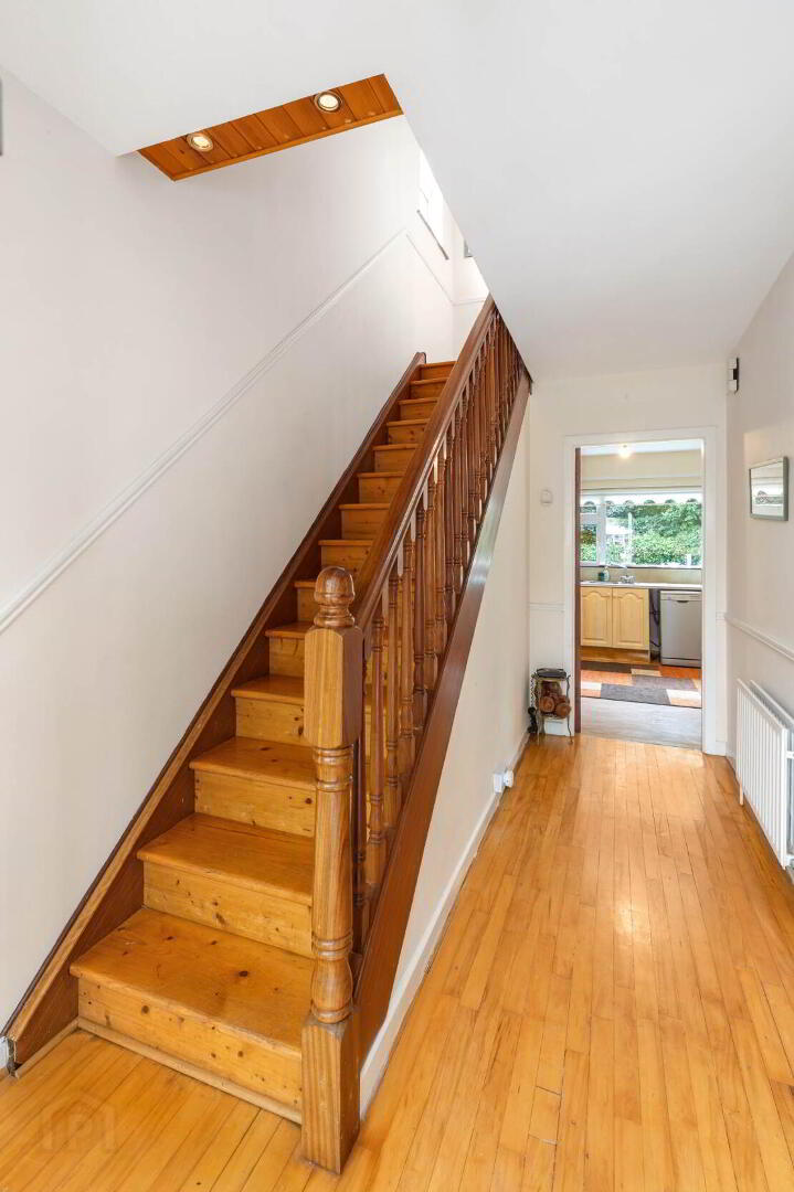 27 Maple Drive 2 of 18